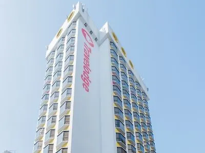 Travelodge Kowloon Hongkong Hotel